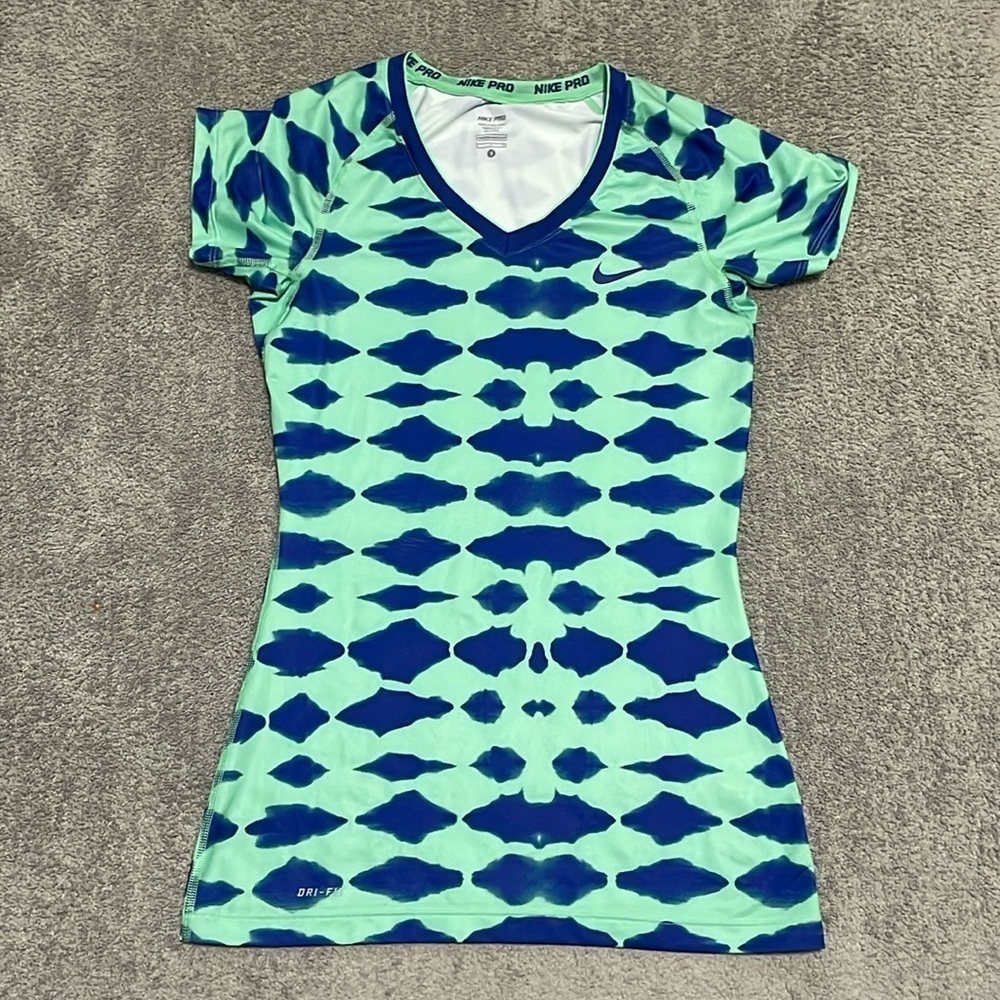 EC Nike Pro Athletic Short Sleeve V Neck Shirt - Size Small